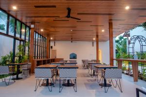 Restaurace v ubytování Ratan Uluwatu Hotel and Villas