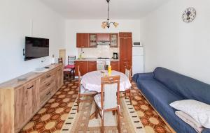 Kuchnia lub aneks kuchenny w obiekcie Apartment Valtursko Polje I