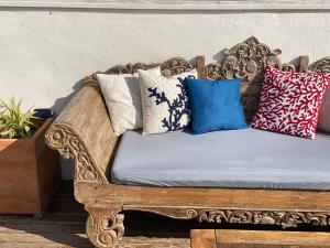 Łóżko lub łóżka w pokoju w obiekcie Room Tarifa