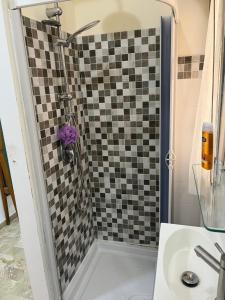 A bathroom at Il Fante locazione turistica