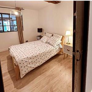 Gambar di galeri bagi Loft ERREKALDEA 3 chambres 140m2 1er étage ascenseur 200m mairie di Bayonne