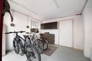 a group of bikes parked in a room at Ferienwohnung Rheinblicknow in Koblenz