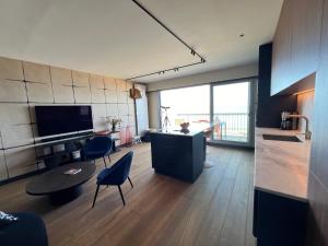 Dapur atau dapur kecil di Superbe appartement face mer +35 gambar