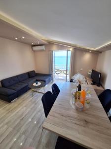Χώρος καθιστικού στο Apartments Loncar