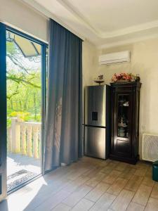 Kuchyň nebo kuchyňský kout v ubytování Guest House Motsameta
