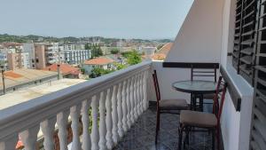 Balkón nebo terasa v ubytování Guesthouse Sinani