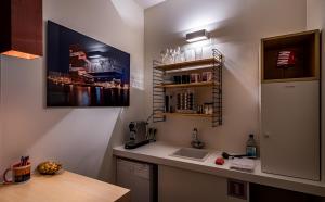 Kuchyň nebo kuchyňský kout v ubytování Antwerp For Two B&B