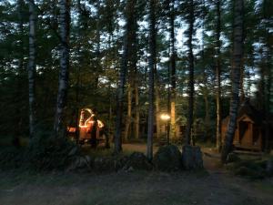 Zahrada ubytování Domaine de la Jarnoise + 2 fotografie