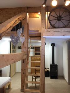 Una cama o camas en una habitación de Huberbauer Hof