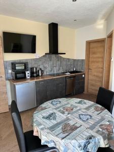 Kuchyň nebo kuchyňský kout v ubytování Ferienwohnung Zeitler + 35 fotografií