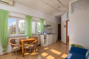 Nhà bếp/bếp nhỏ tại Villa Ruza