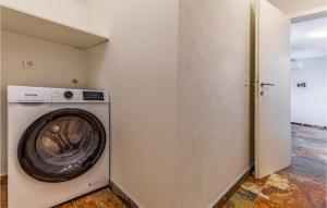 Zdjęcie z galerii obiektu Pet Friendly Apartment In Madulin w Medulinie
