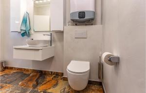 Łazienka w obiekcie Pet Friendly Apartment In Madulin