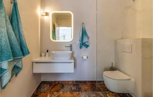 Łazienka w obiekcie Pet Friendly Apartment In Madulin