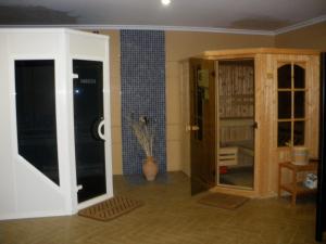 A bathroom at Puig de Ros d’Alt