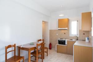 Gallery image of Alekos Studios Artemonas in Artemonas +11 photos