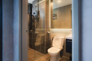 Louis Homestay at Netizen Residence SOHO的一间浴室