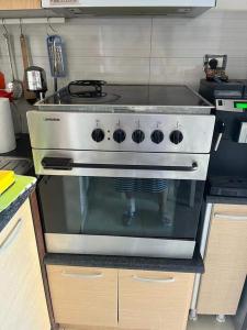 Kuchyň nebo kuchyňský kout v ubytování Teodora Vila