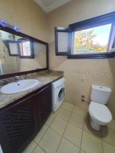 Ένα μπάνιο στο deltasharm resort