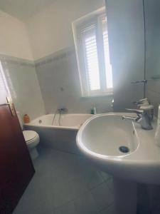 Ένα μπάνιο στο Casa di Fiore +18 φωτογραφίες