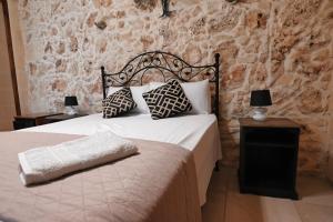 Voodi või voodid majutusasutuse The Cloisters Bed And Breakfast toas