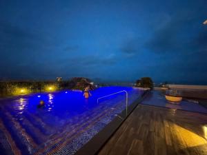 A piscina em ou perto de 浮雲投影海景溫泉