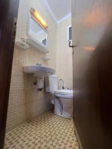 Koupelna v ubytování Appartement luxueux + 4 fotografie