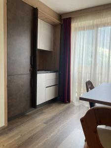 Kuchyň nebo kuchyňský kout v ubytování Berg Hotel Latemar Spitze