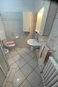 Koupelna v ubytování Casa Luca + 26 fotografií