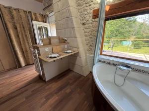 Koupelna v ubytování Mini duplex la Révière