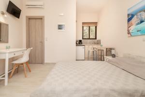 A television and/or entertainment centre at Sun & Sea