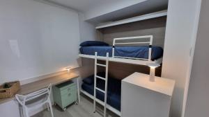 Ένα ή περισσότερα κρεβάτια σε δωμάτιο στο Vistas al Mediterraneo by ASH +28 φωτογραφίες