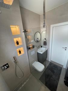 Ένα μπάνιο στο Apartment B Arena Zagreb +30 φωτογραφίες