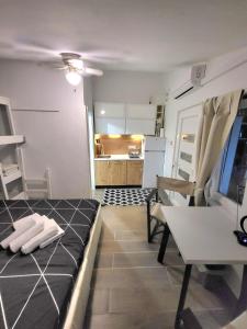 Posteľ alebo postele v izbe v ubytovaní Studio apartman Diklo