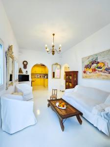 Ένα ή περισσότερα κρεβάτια σε δωμάτιο στο Nikis Home Town