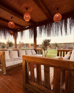 Balkón nebo terasa v ubytování Flu Alaçatı Tiny House Otel