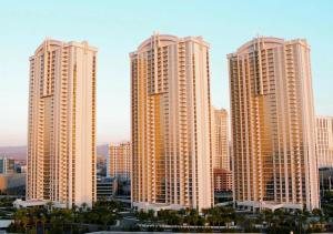 Nespecifikovaný výhled na destinaci Las Vegas nebo výhled na město při pohledu z apartmánu