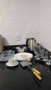 Kaffe- og tefaciliteter på DiLUCCA Suíte 03 - Pousada Karaiba Próx UMC, Praia Clube e Shopping