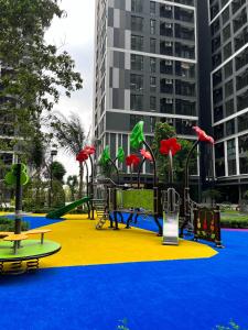 Herní místnost nebo prostor pro děti v ubytování 2Br Vinhomes Apt Balcony City view Cozy