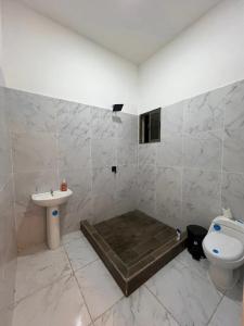 Et badeværelse på Villa Florencia Costa del Sol