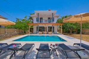Πισίνα στο ή κοντά στο Infinity Olive Villa