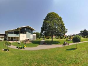 Giardino di 1 at Lake Faak - Karglhof - South view