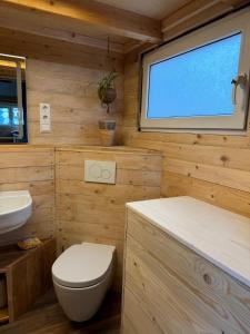 Vannituba majutusasutuses Tiny House Triberg
