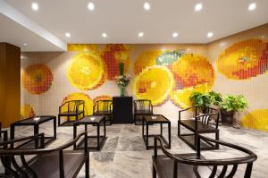 Posezení v ubytování Mellow Orange Hotel