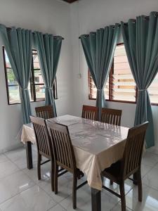 Fotografie z fotogalerie ubytování Mok House - Unit 1 v destinaci Kuala Terengganu