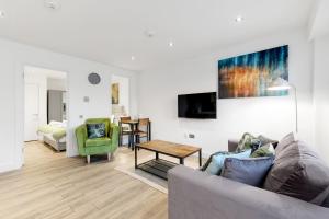 Photo de la galerie de l'établissement Reading Town Centre 1 Bedroom Apartment with Parking by 360stays, à Reading