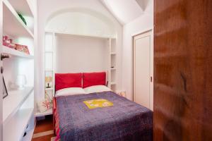 A bed or beds in a room at Villa Trara