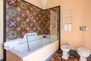 A bathroom at Villa Trara