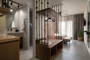 Posteľ alebo postele v izbe v ubytovaní Assano Seafront Luxury + 37 fotografií