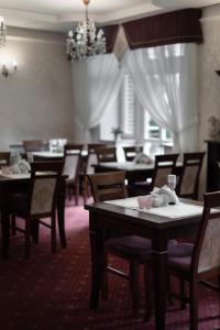Posedenie v ubytovaní Paria Hotel